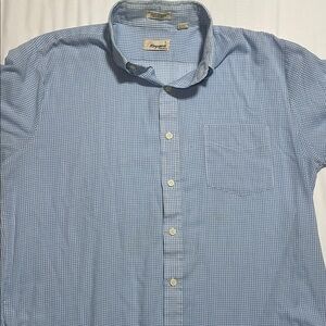 Elegant Blue Checkered Men's Shirt